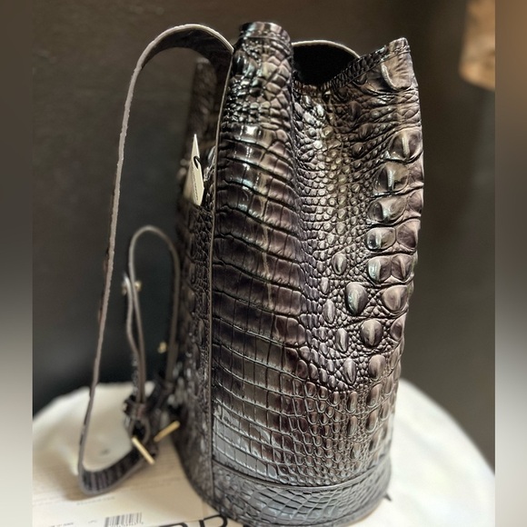 ??NWT-BRAHMIN Melbourne Collection
Maddie Nocturnal Sling Backpack?? main image 12